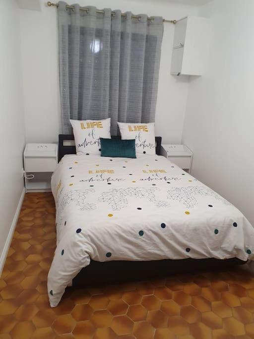 Appartement F3 Meuble Et Equipe Saint-Cyprien  Εξωτερικό φωτογραφία