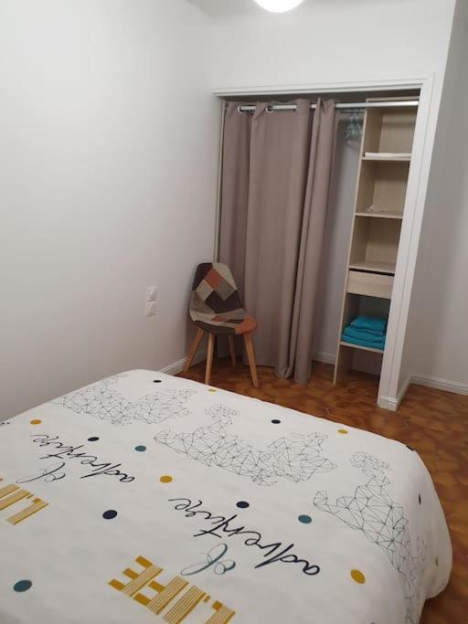 Appartement F3 Meuble Et Equipe Saint-Cyprien  Εξωτερικό φωτογραφία