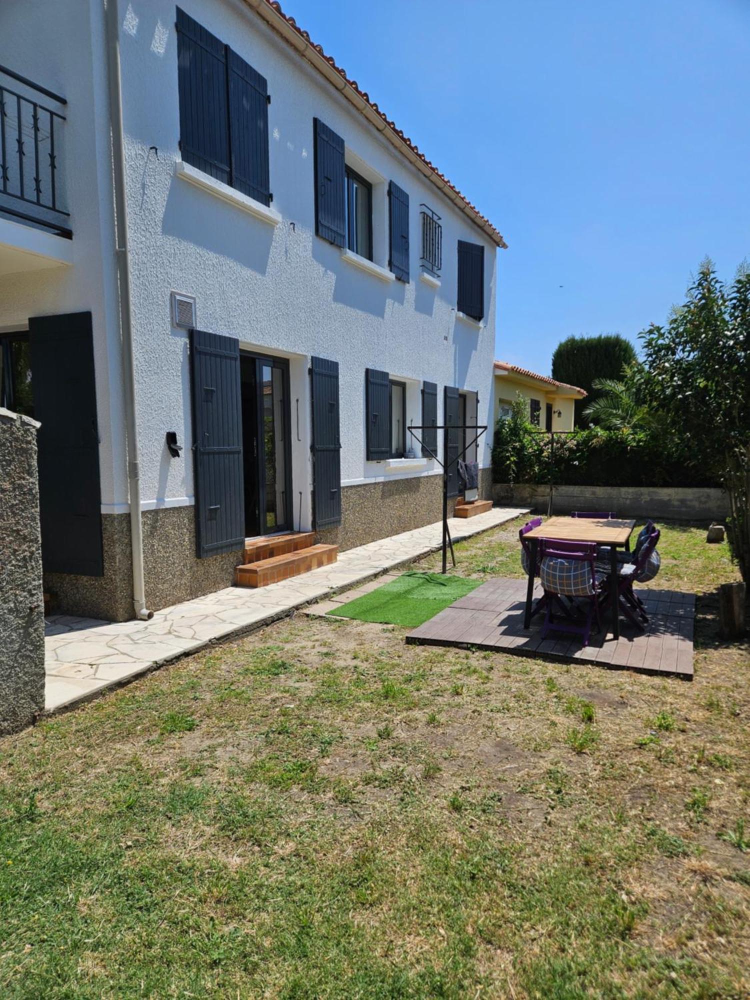 Appartement F3 Meuble Et Equipe Saint-Cyprien  Εξωτερικό φωτογραφία